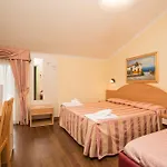 Hotell Ristorante Pozzi 2*