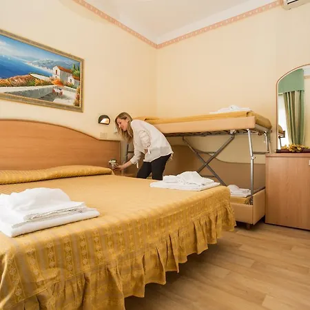 ホテル Ristorante Pozzi