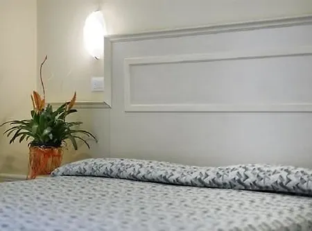 Ristorante Pozzi ホテル 2*