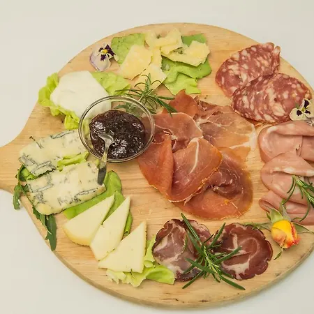 מלון Ristorante Pozzi 2*