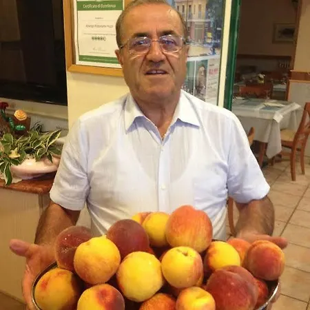 מלון Ristorante Pozzi בלריה-איגאה מרינה